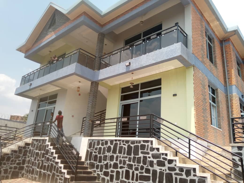 HR21- $ 330: House for Rent: Kigali-Kicukiro